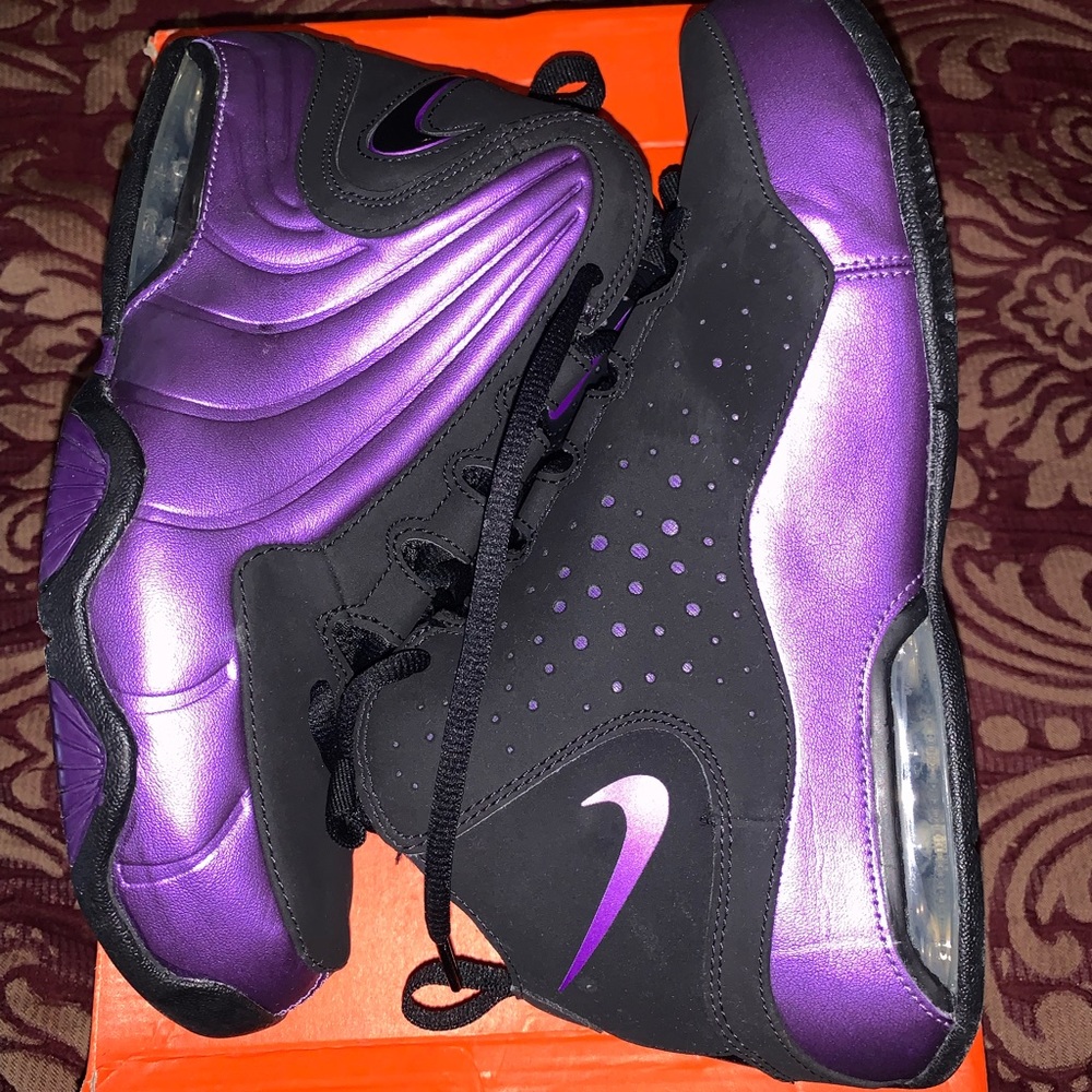 Brand New Nike Air Max Wavy!